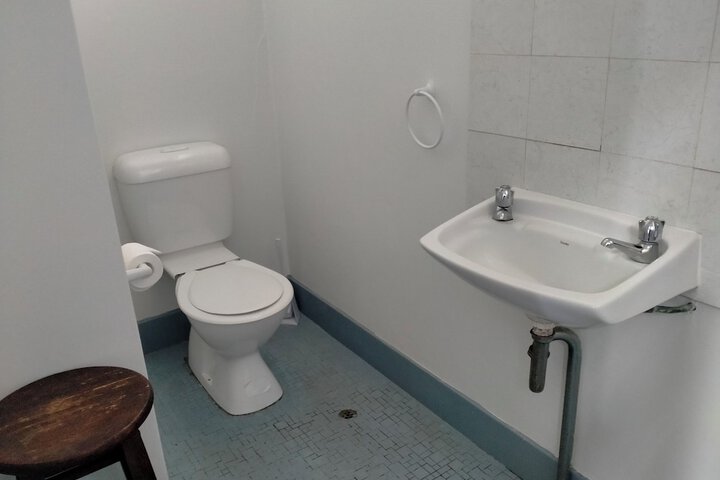 Room 16 of 49