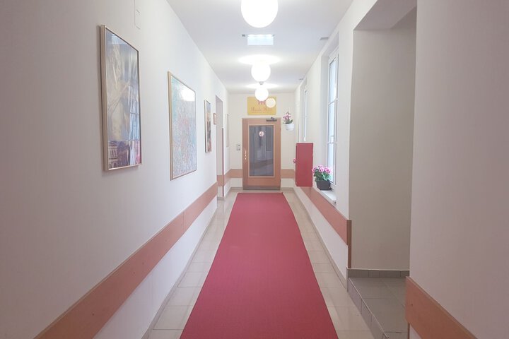 Ballroom/Hall 127 of 133