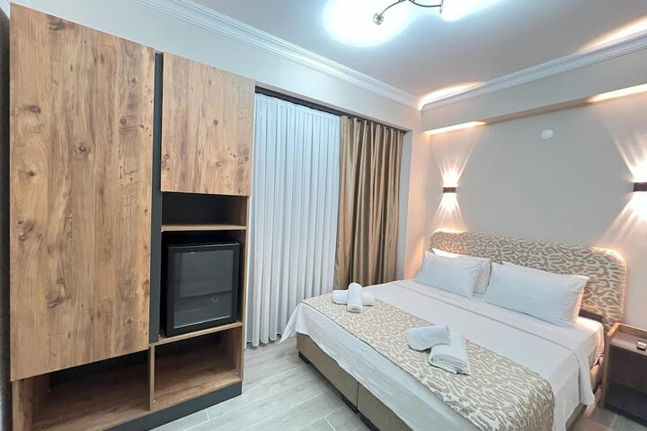 Room 12 of 23