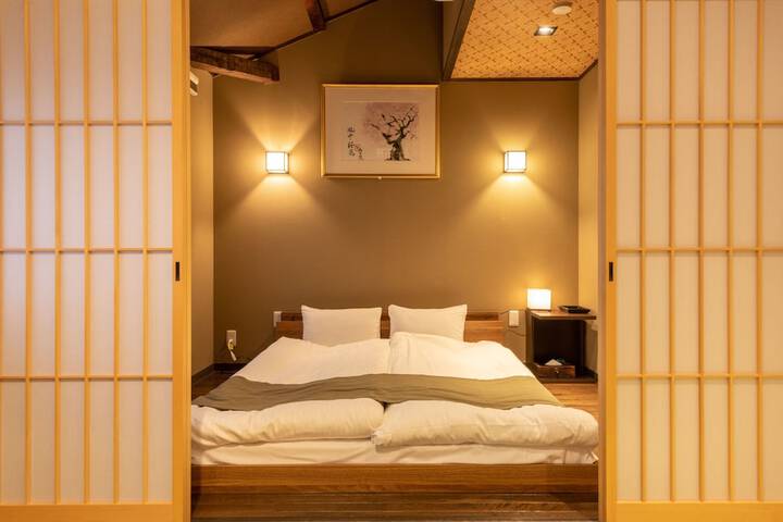 Room 3 of 31