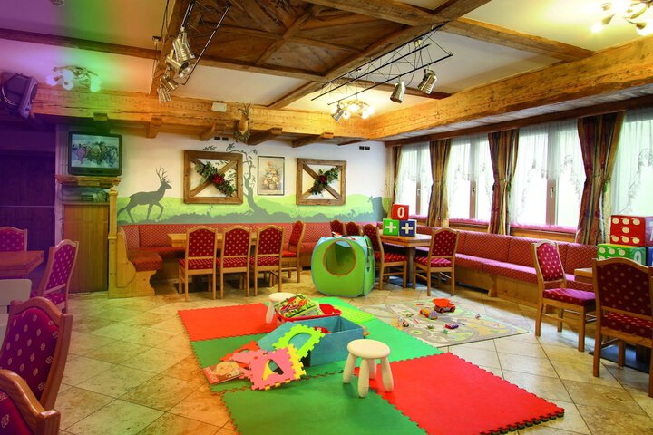 Children's play area - indoor