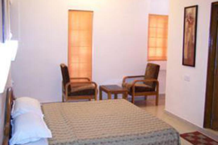 Room 3 of 5