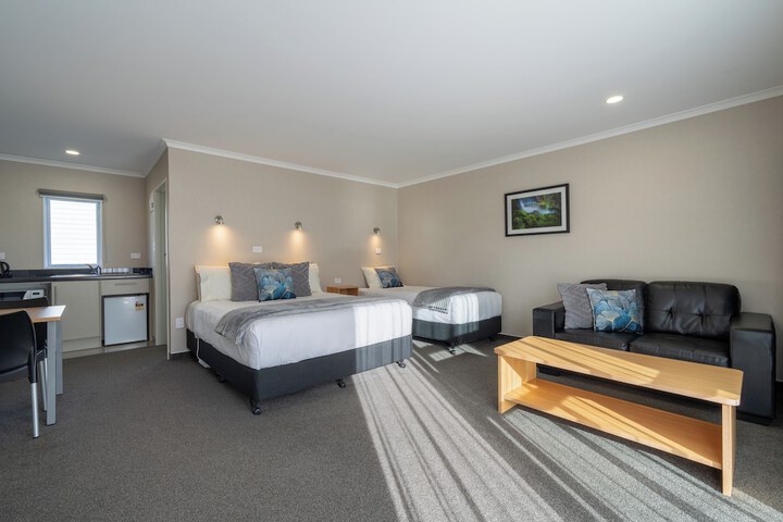 Room 11 of 46