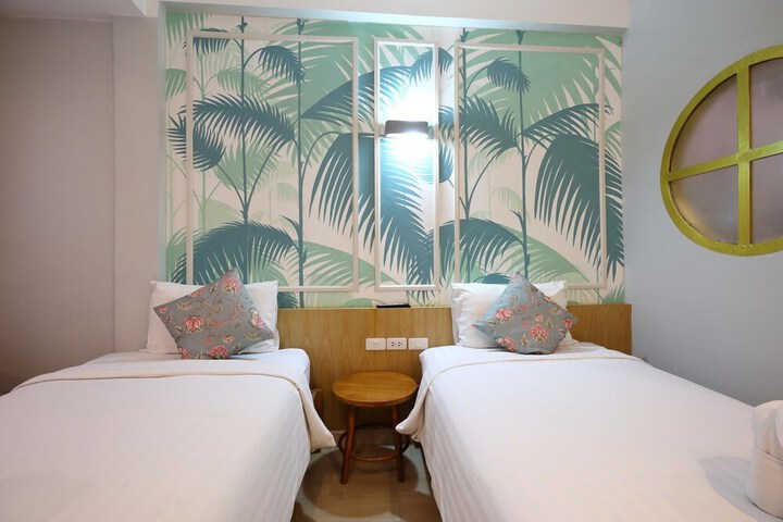 Room 9 of 91