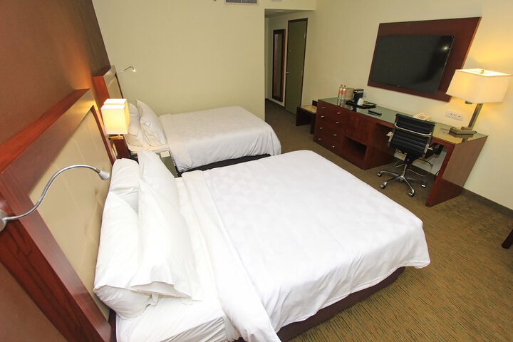 Room 35 of 150