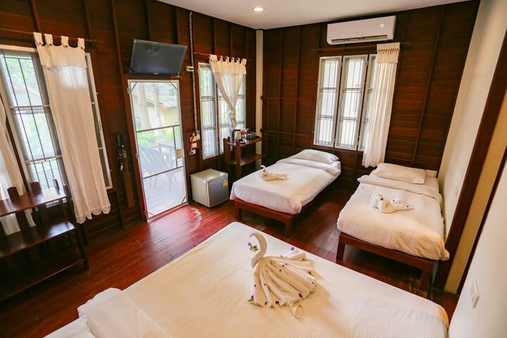 Room 8 of 96