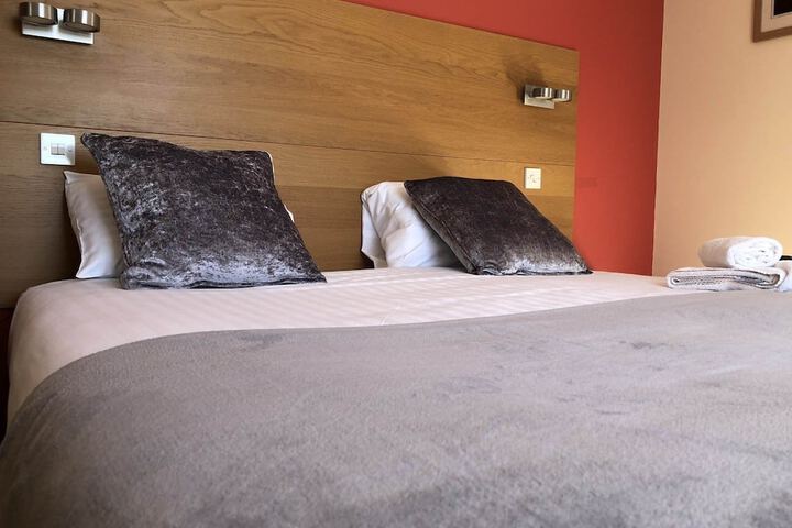 Room 5 of 31