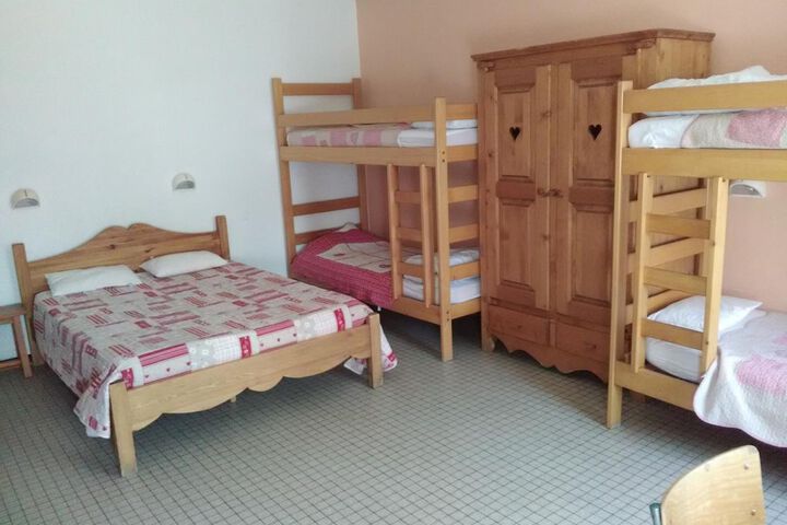 Room 27 of 50