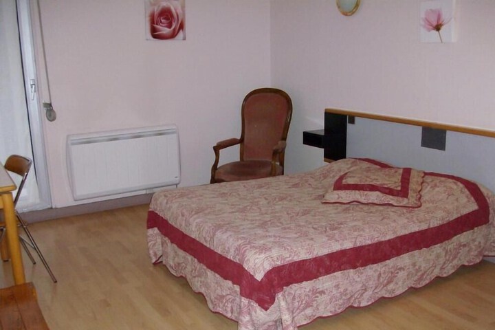 Room 26 of 77