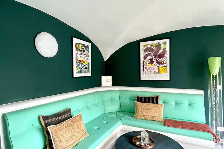 Room 22 of 87