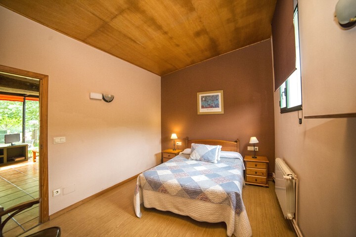 Room 7 of 74