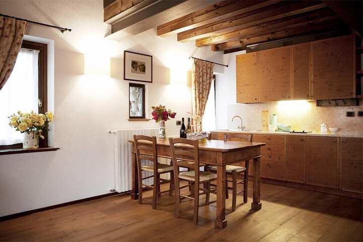 Room 10 of 51