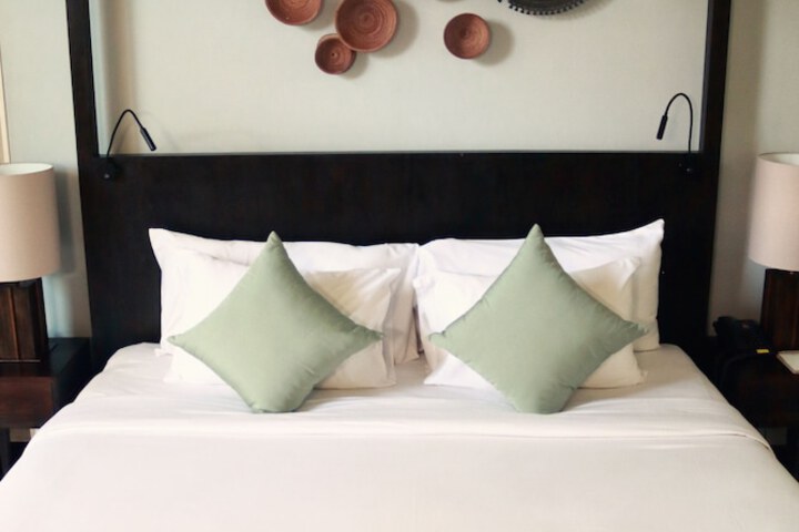 Room 12 of 73