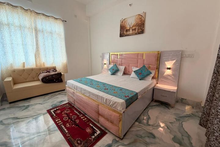 Room 15 of 69