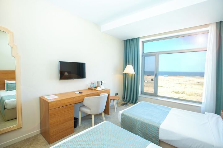 Room 14 of 30