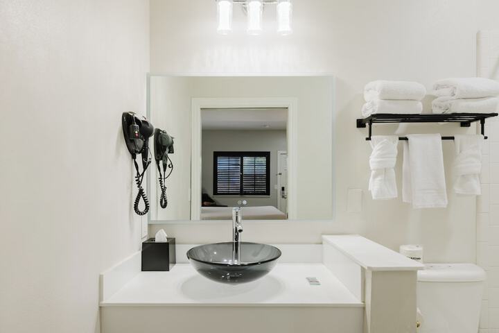 Room 31 of 60