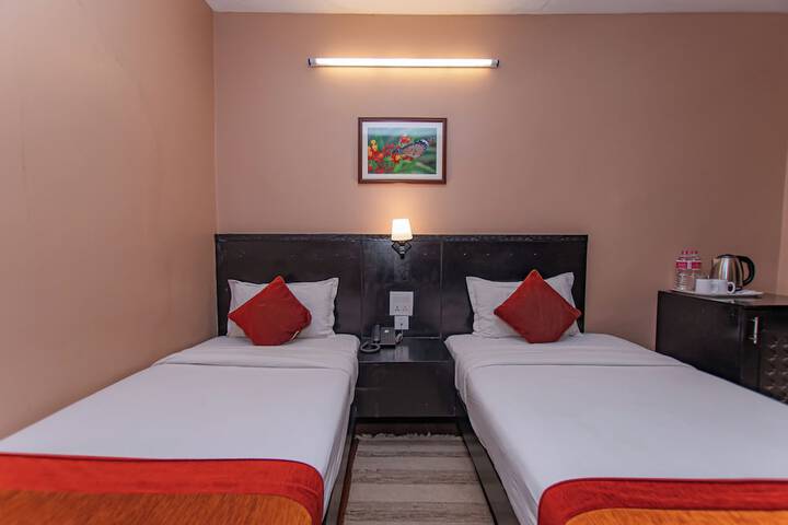 Room 12 of 40
