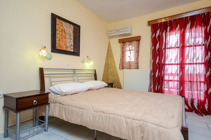 Room 7 of 85