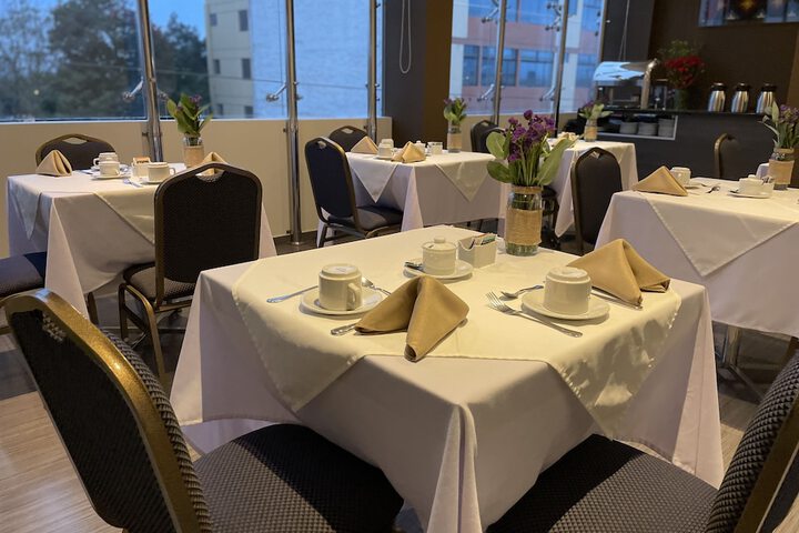 Dining 44 of 63