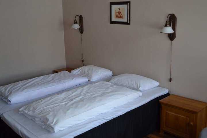 Room 3 of 24