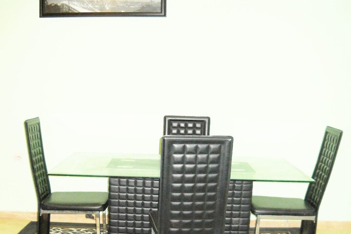 Room 9 of 23