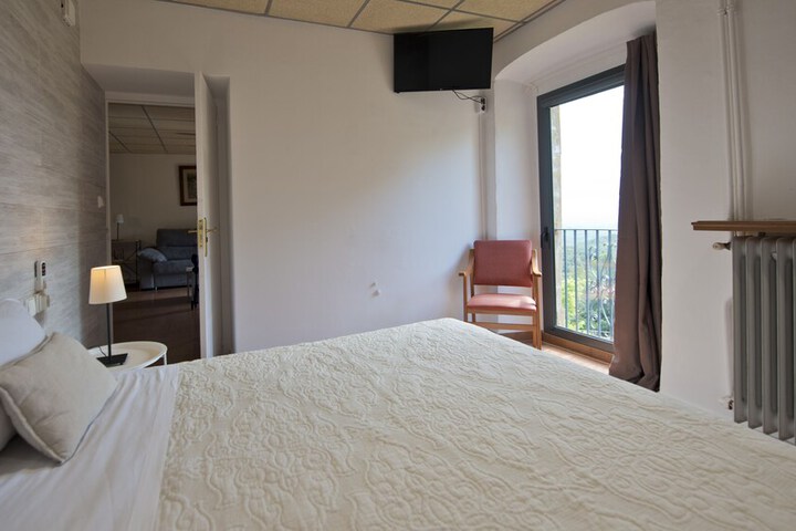 Room 15 of 43