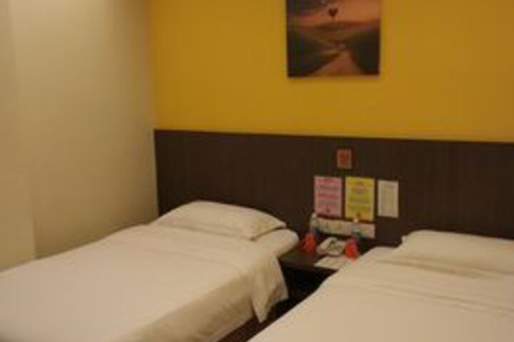 Room 29 of 47