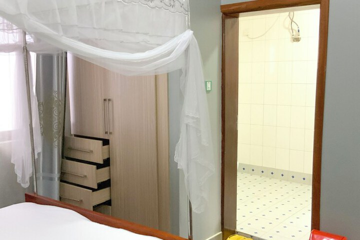 Room 98 of 226