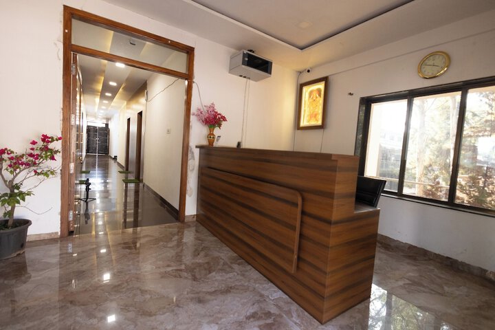 Hotel Interior 6 of 37