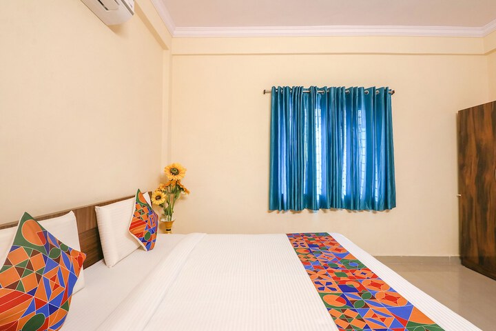 Room 9 of 23