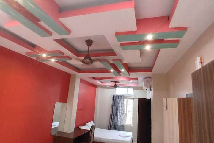 Room 5 of 28