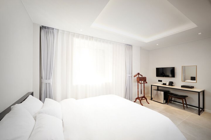 Room 19 of 70