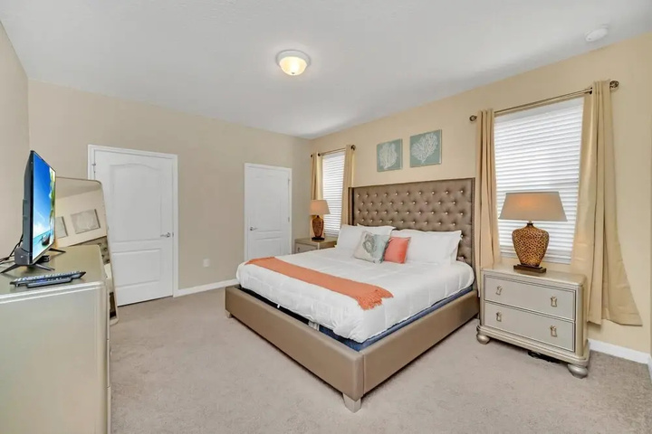 Room 3 of 15