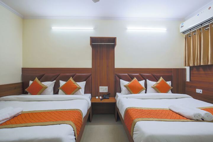 Room 15 of 33
