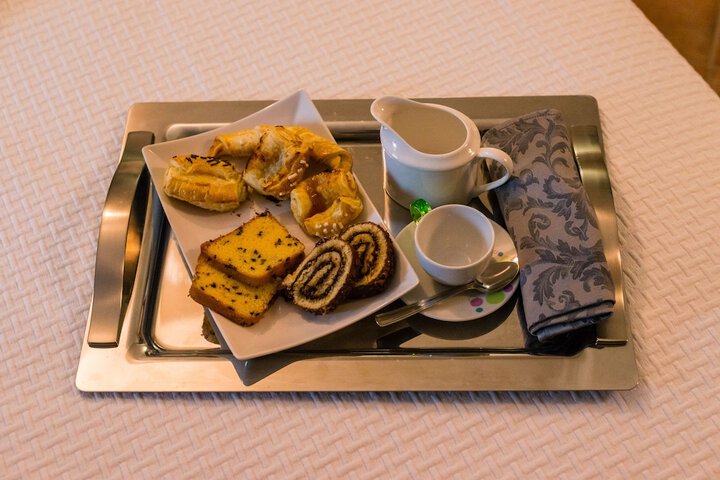 Breakfast/Coffee Service 32 of 38