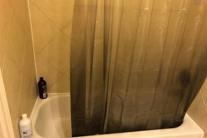 Room 12 of 40