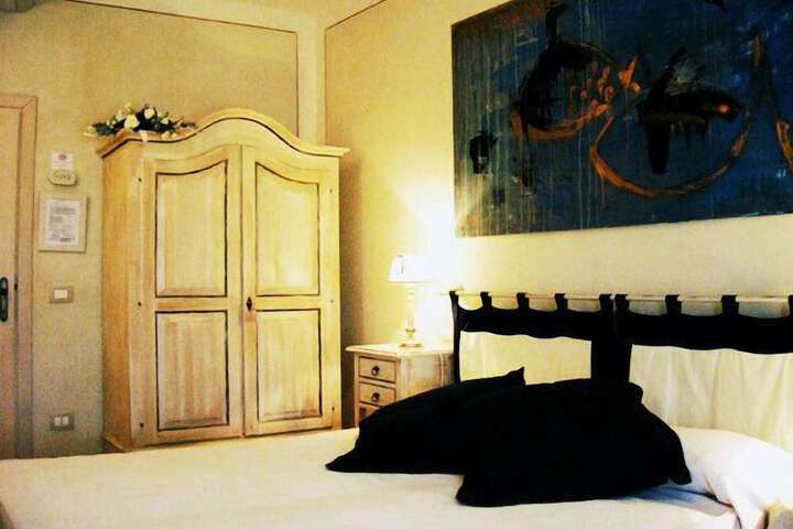 Room 9 of 47