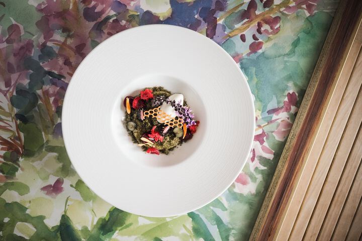 Dining 88 of 115