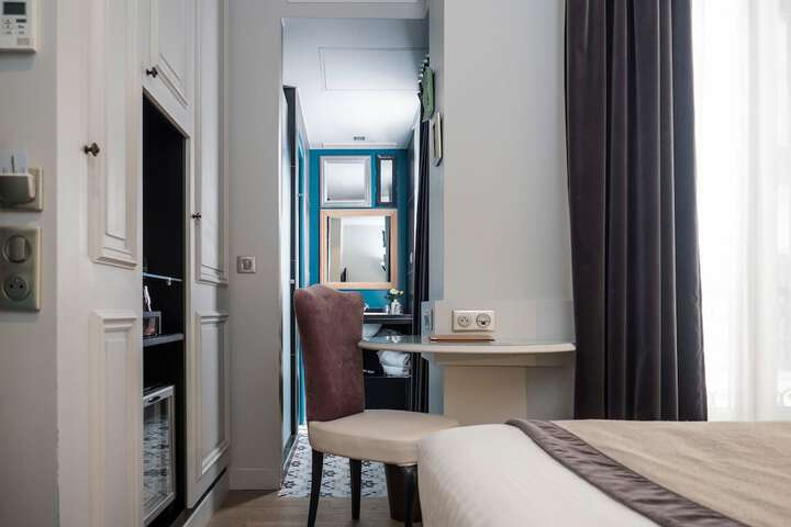Room 35 of 64
