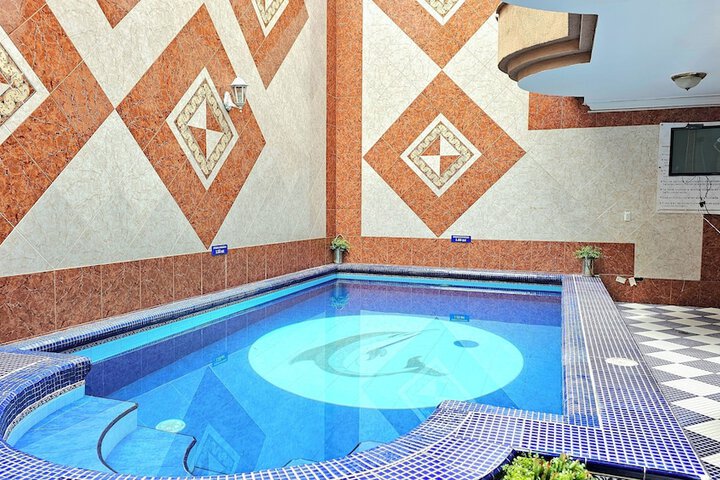 Pool 25 of 30