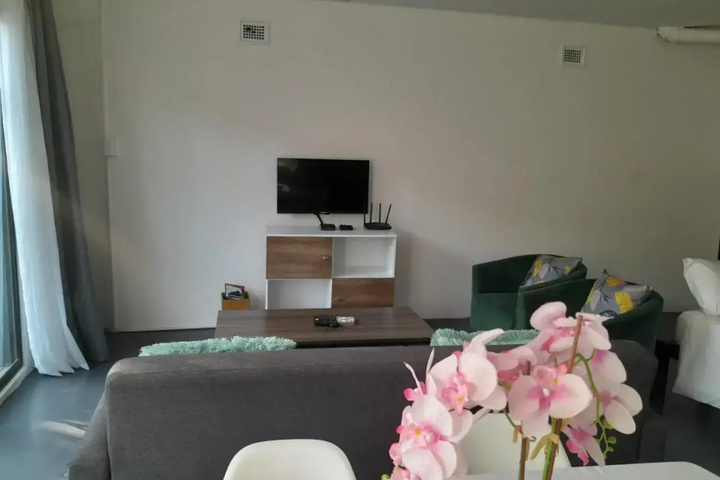 Room 3 of 5