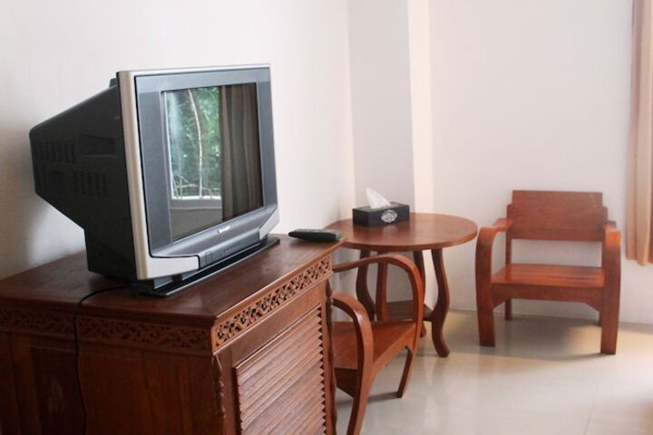 Room 16 of 44