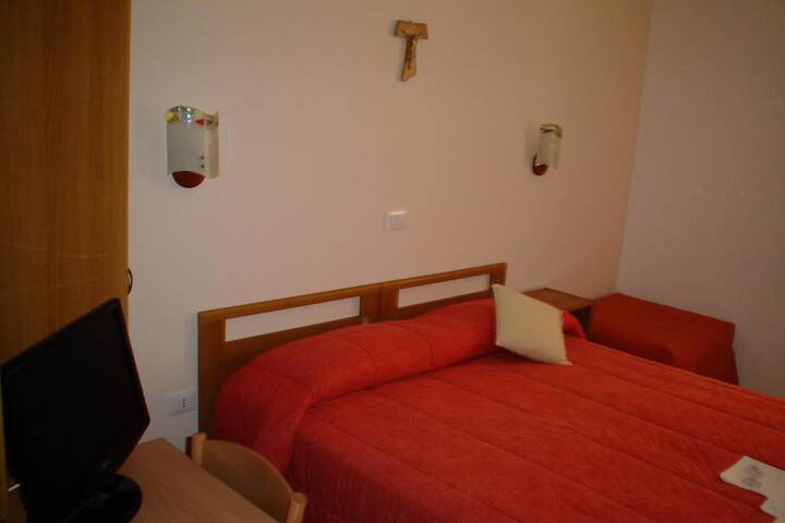 Room 18 of 51