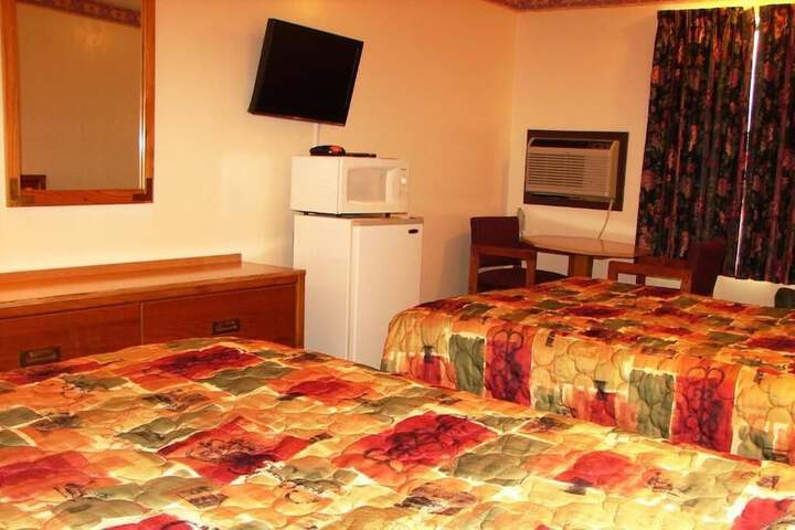 Standard Double Room (8 of 14)