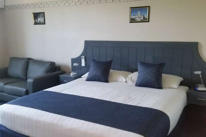 Room 2 of 26