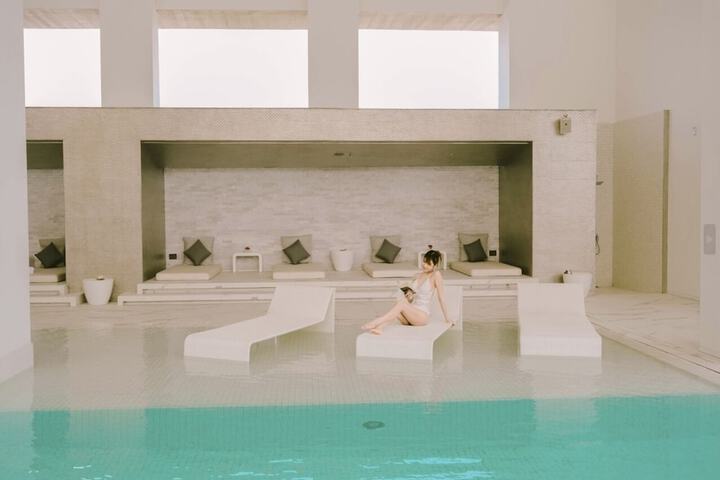 Pool 104 of 151