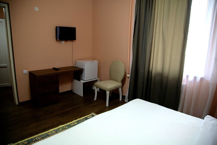 Room 19 of 42