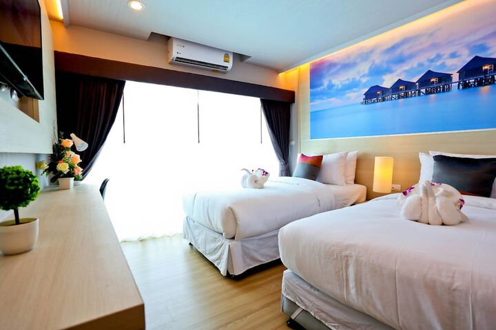 Room 15 of 17