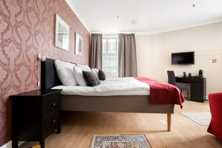 Room 19 of 62