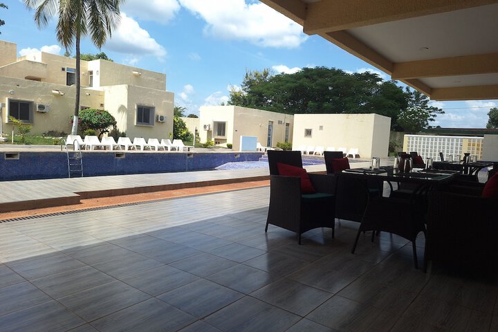 Pool 14 of 29